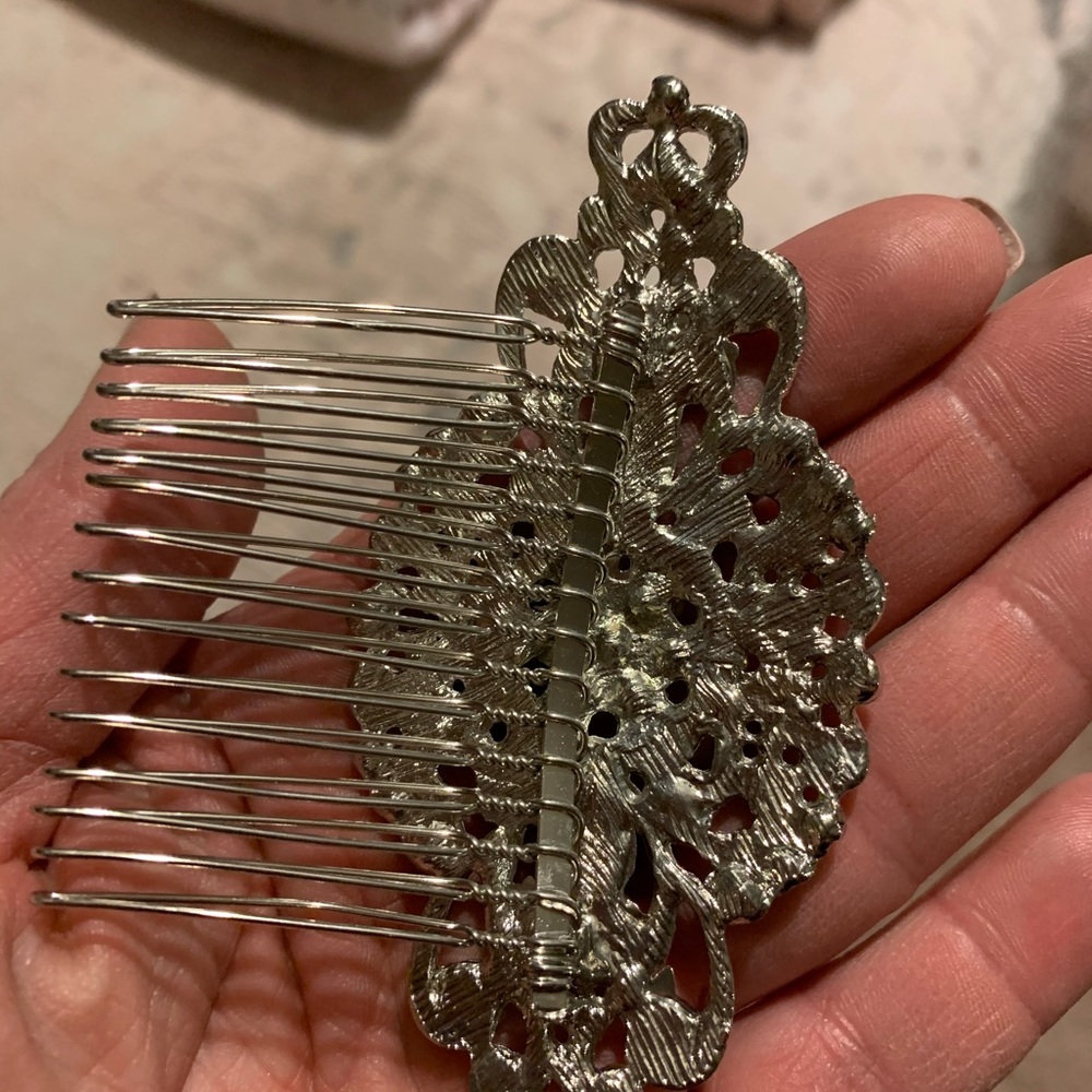 Hair Comb - Picture 2 of 2